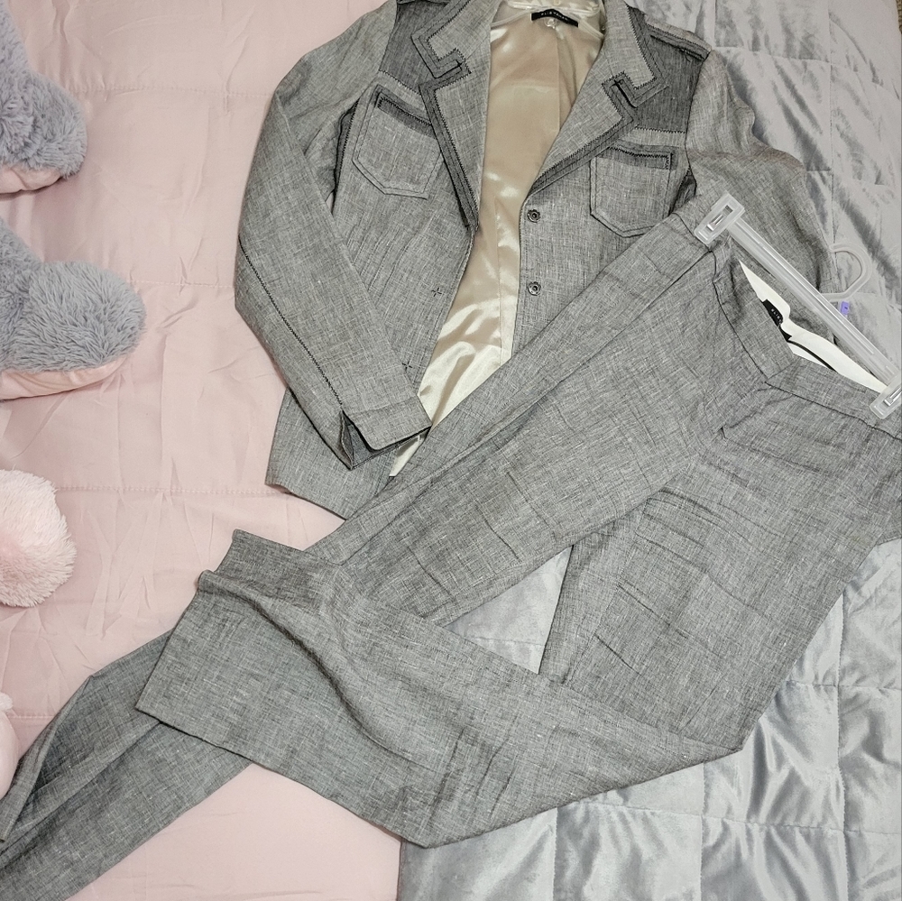 Elie Tahari Women's Elite Linen Blend Pant Suit